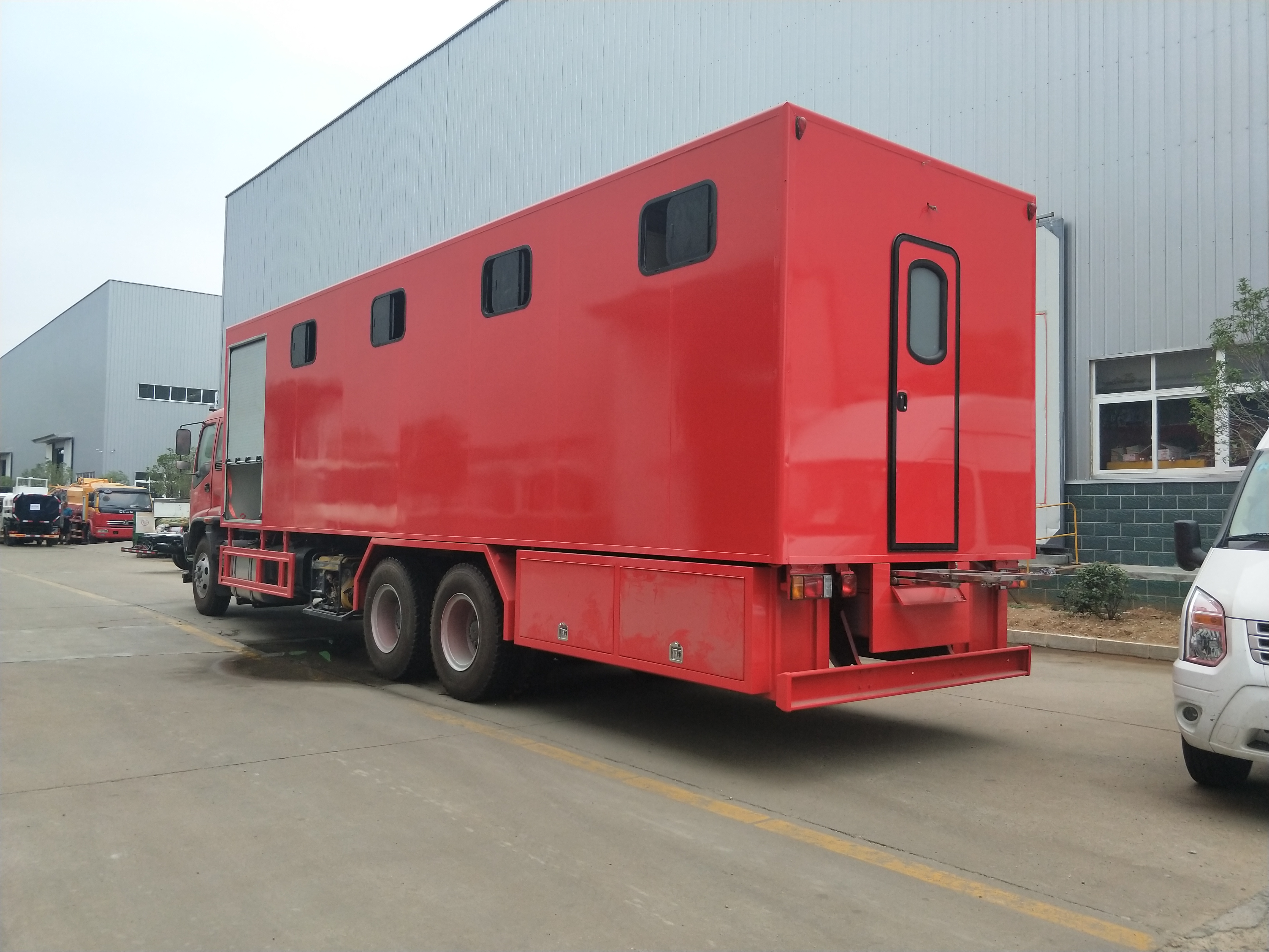 五十鈴后雙橋淋浴車(chē)